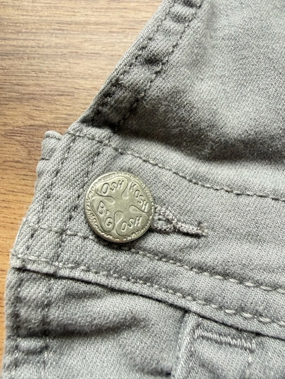 OshKosh B'gosh Boys Light Gray Denim Short Talls Overalls Size 4T - Picture 8 of 13